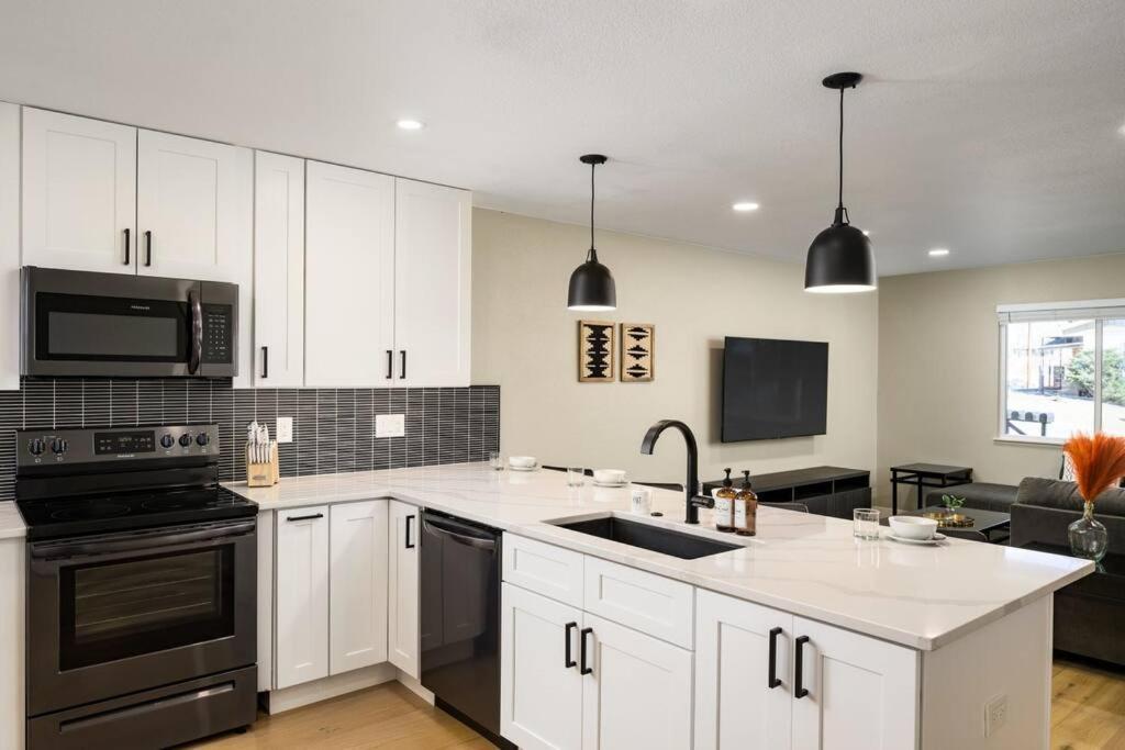 Cheerful Denver Hideaway W 2 Queen Beds Unit B Arvada Zewnętrze zdjęcie